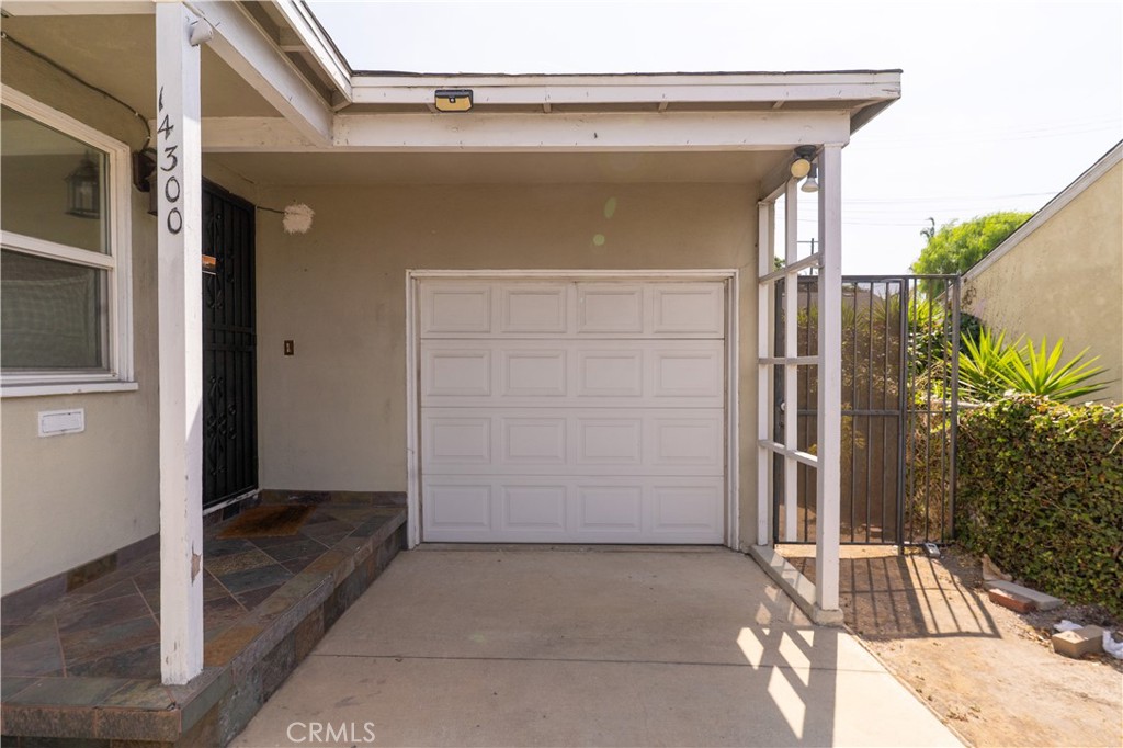 14300 S Ainsworth Property Photo 4