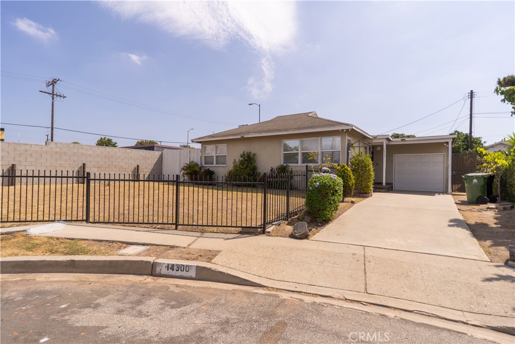 14300 S Ainsworth Property Photo 6