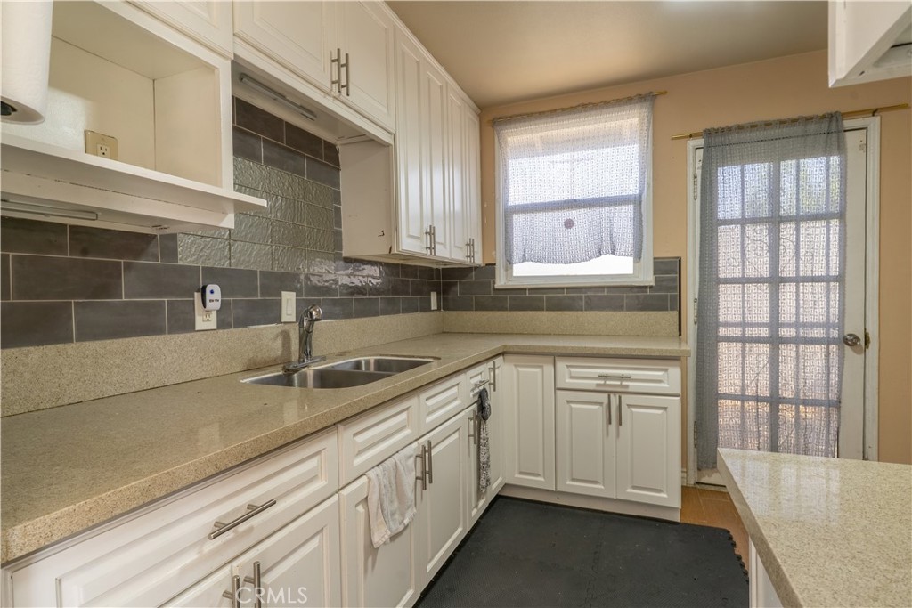 14300 S Ainsworth Property Photo 33