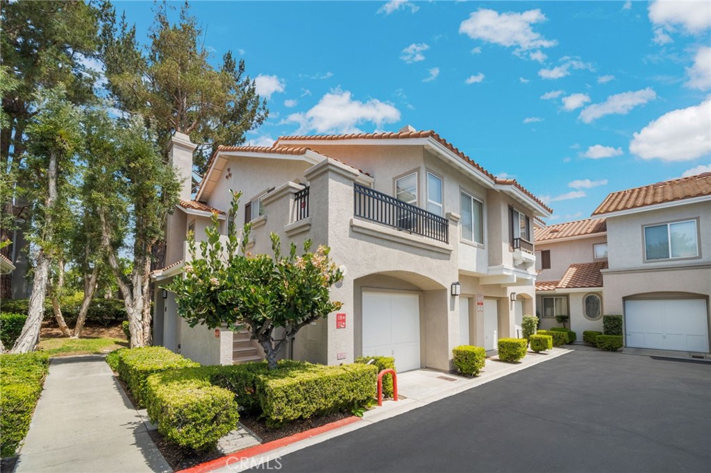 133 California Court Property Photo 1