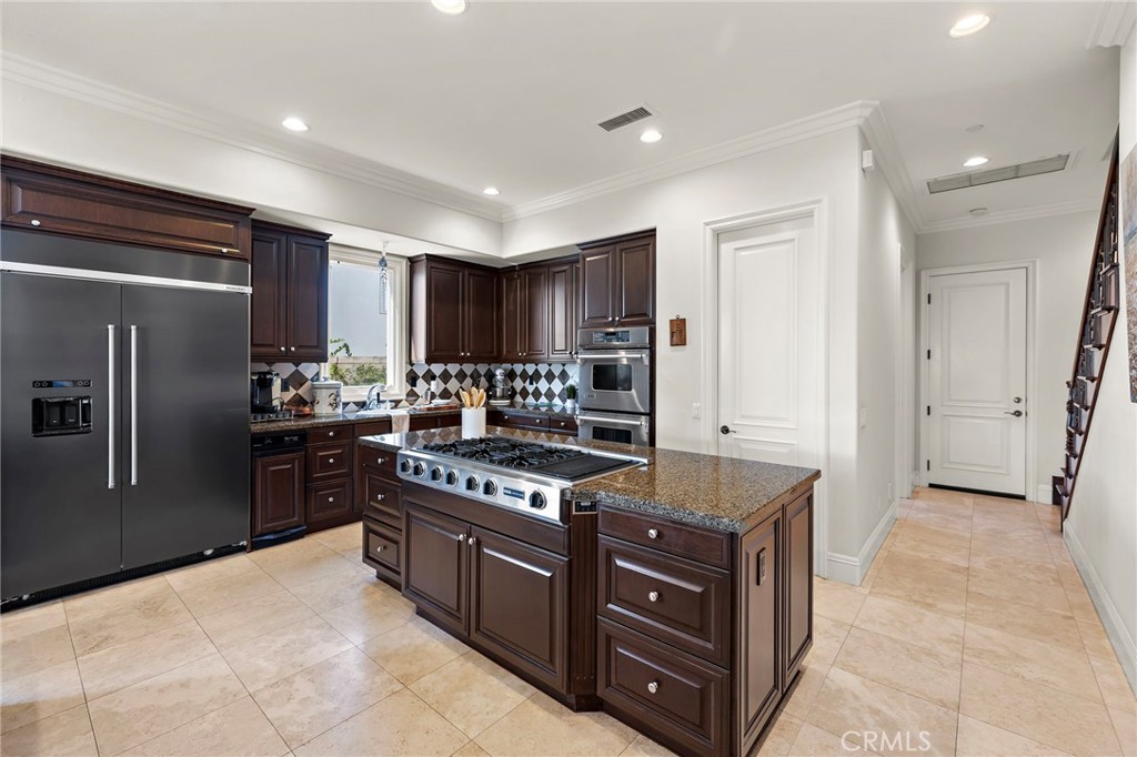 19 Rosana Property Photo 18