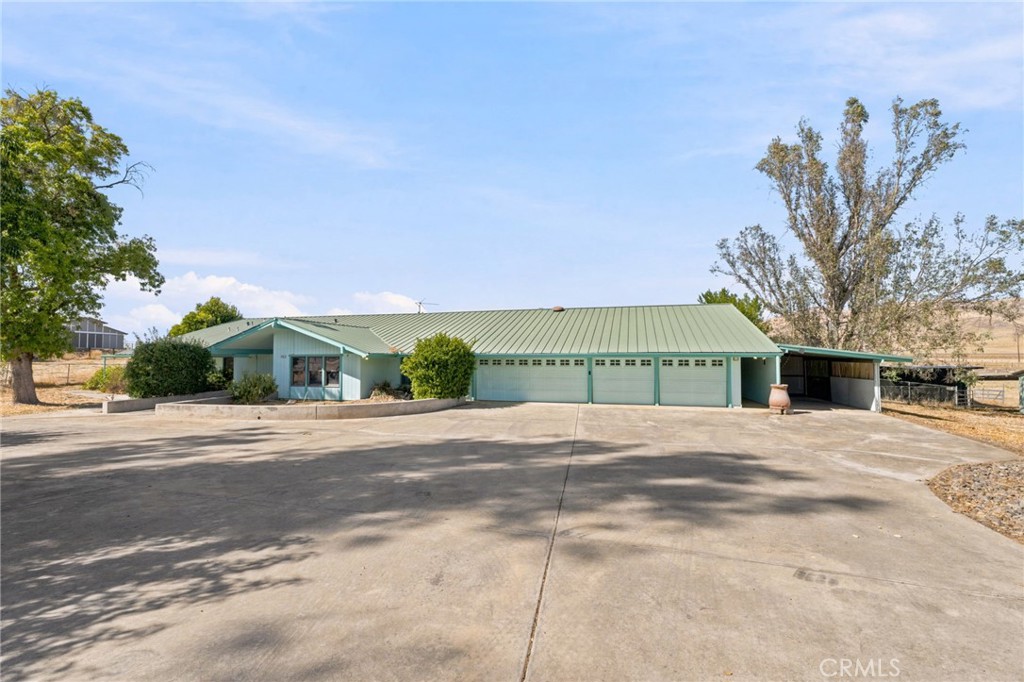6388 E Appaloosa Property Photo 2