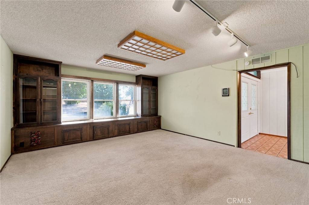 6388 E Appaloosa Property Photo 7