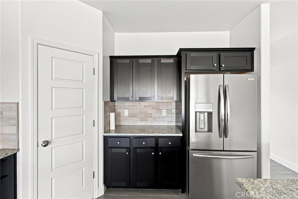2048 N Mitchell Street Property Photo 14