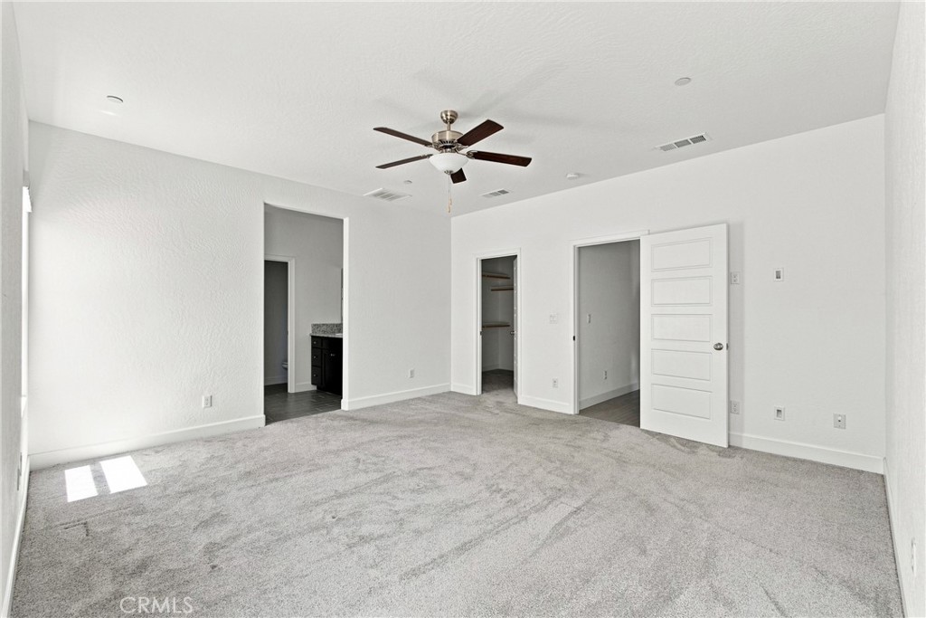 2048 N Mitchell Street Property Photo 17