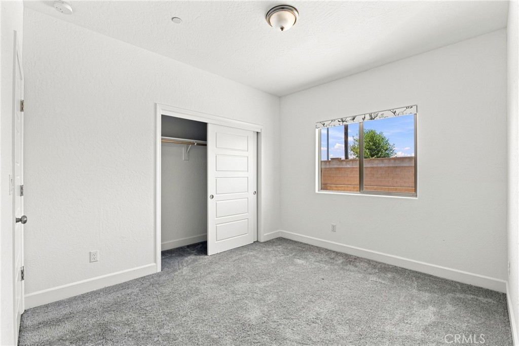 2048 N Mitchell Street Property Photo 20