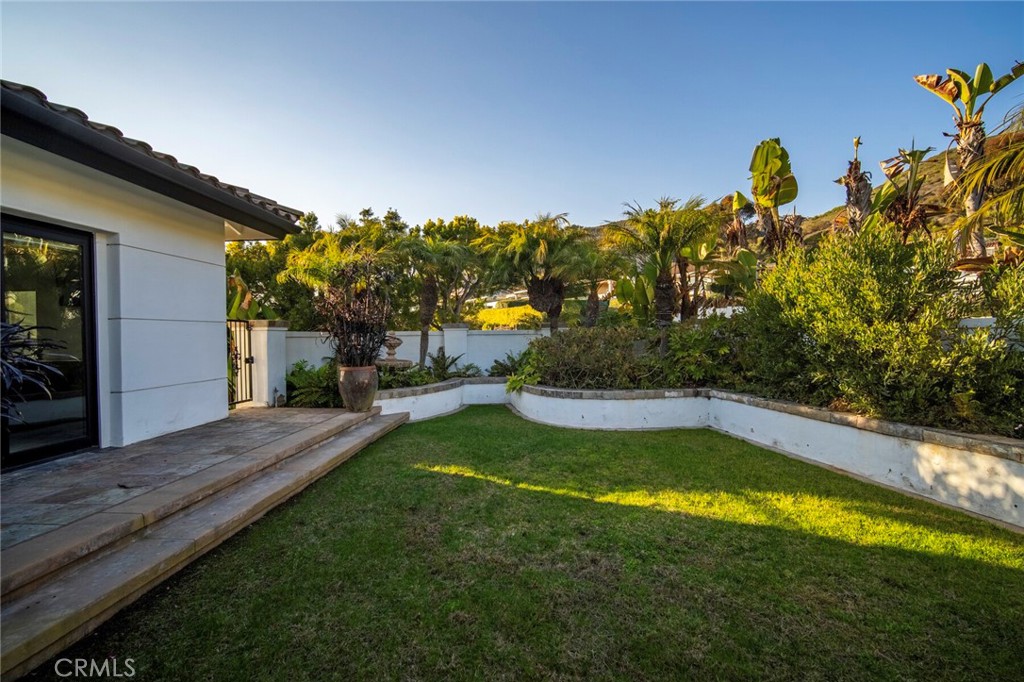 22862 Via Genoa Property Photo 4