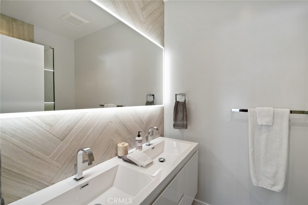 22862 Via Genoa Property Photo 29