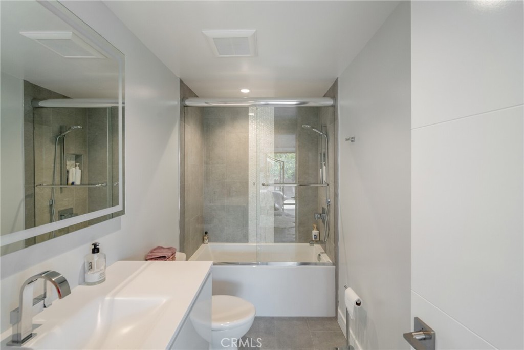 22862 Via Genoa Property Photo 36