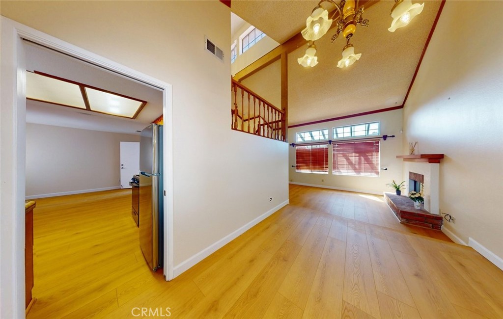 12044 Champlain Property Photo 10