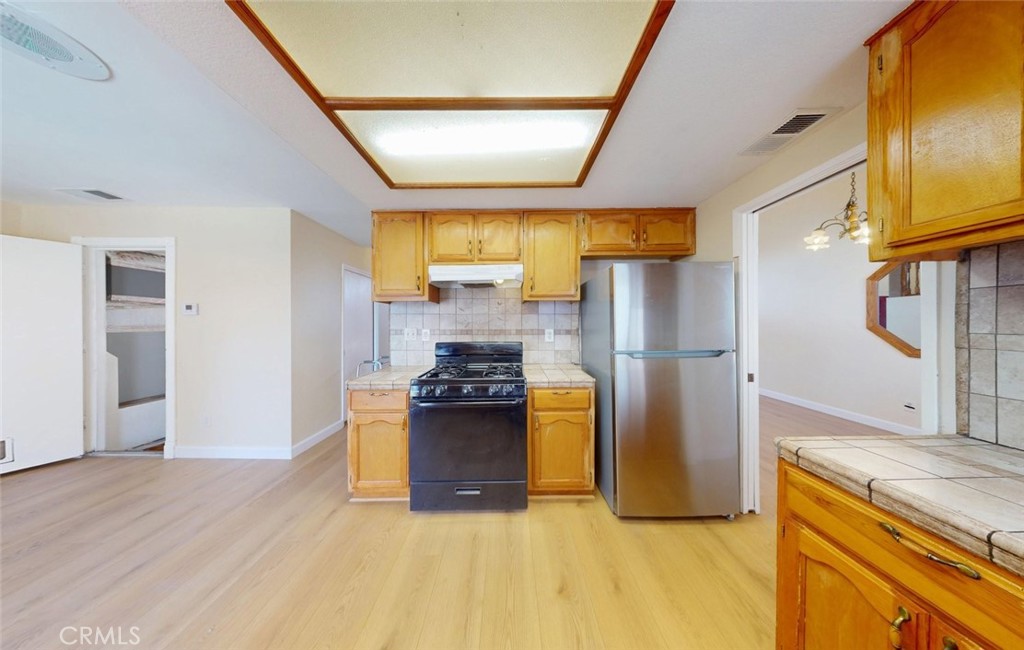 12044 Champlain Property Photo 13
