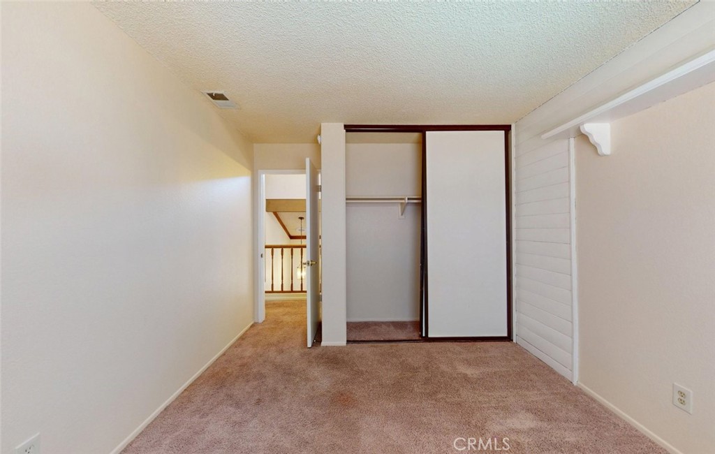 12044 Champlain Property Photo 20