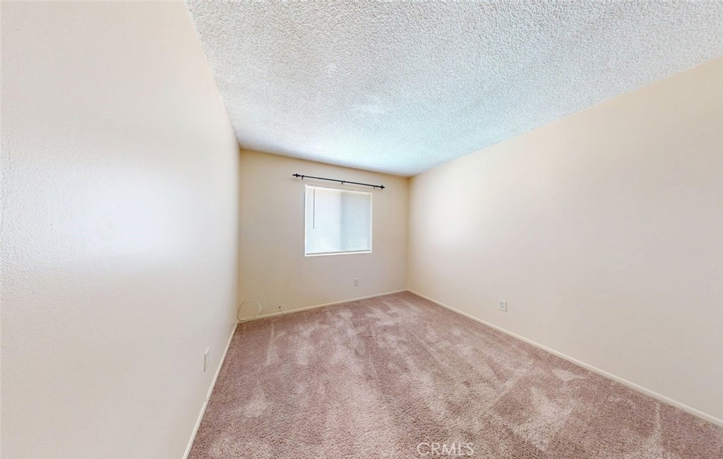 12044 Champlain Property Photo 29