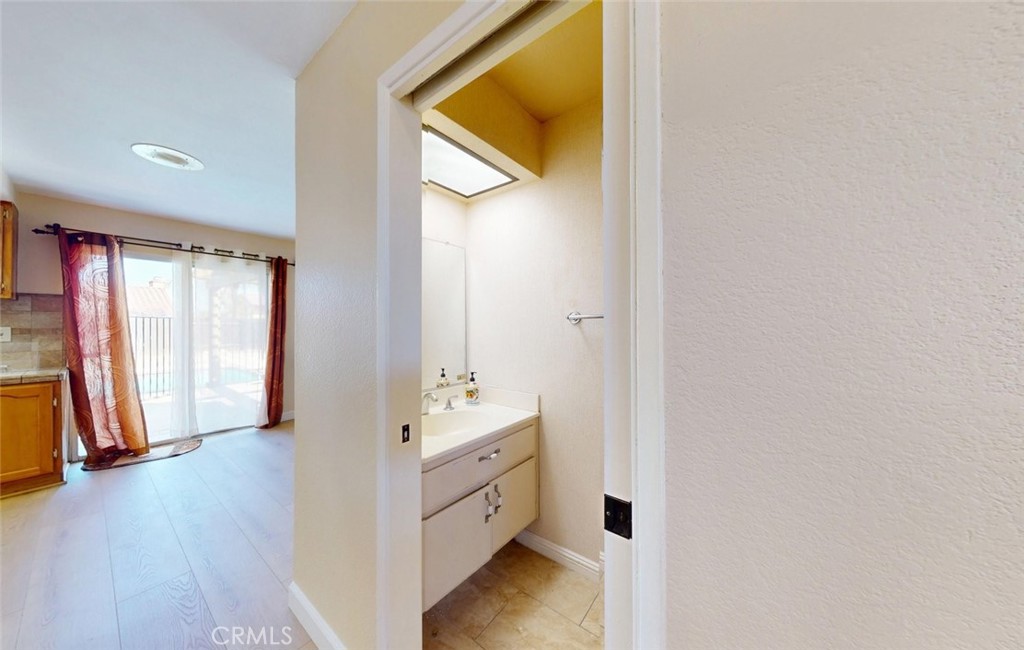 12044 Champlain Property Photo 31