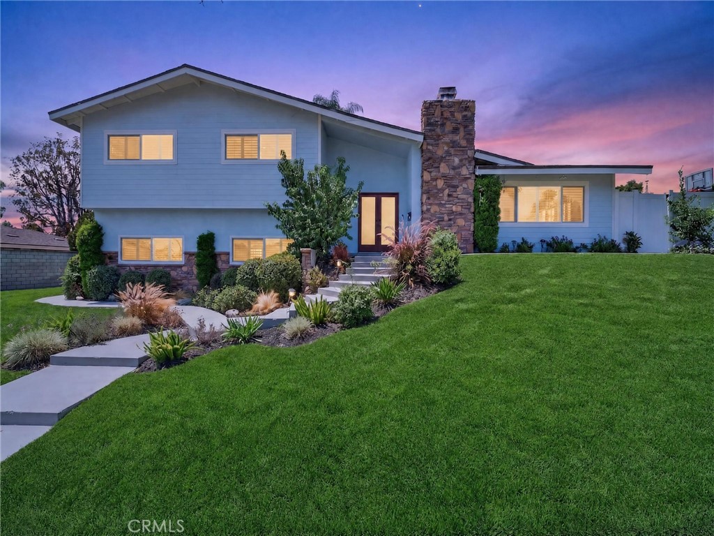 1623 N Vallejo Property Photo 12