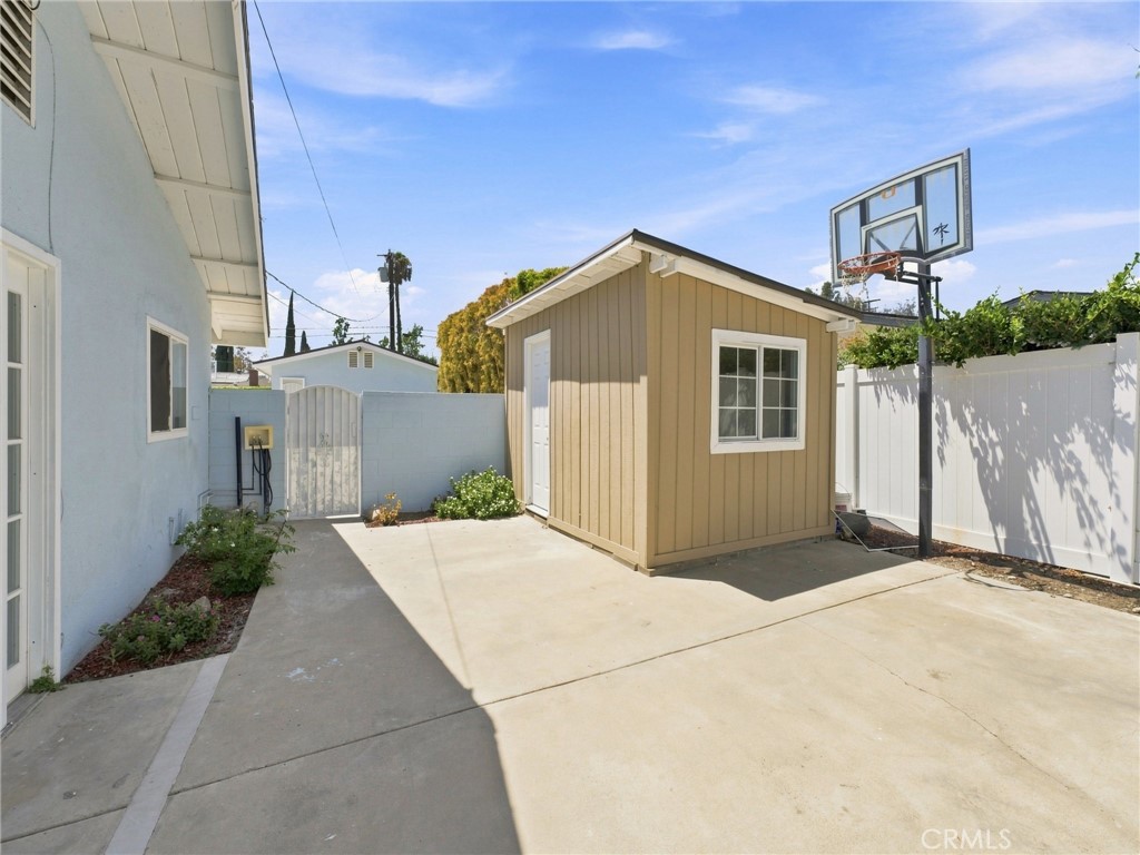 1623 N Vallejo Property Photo 33