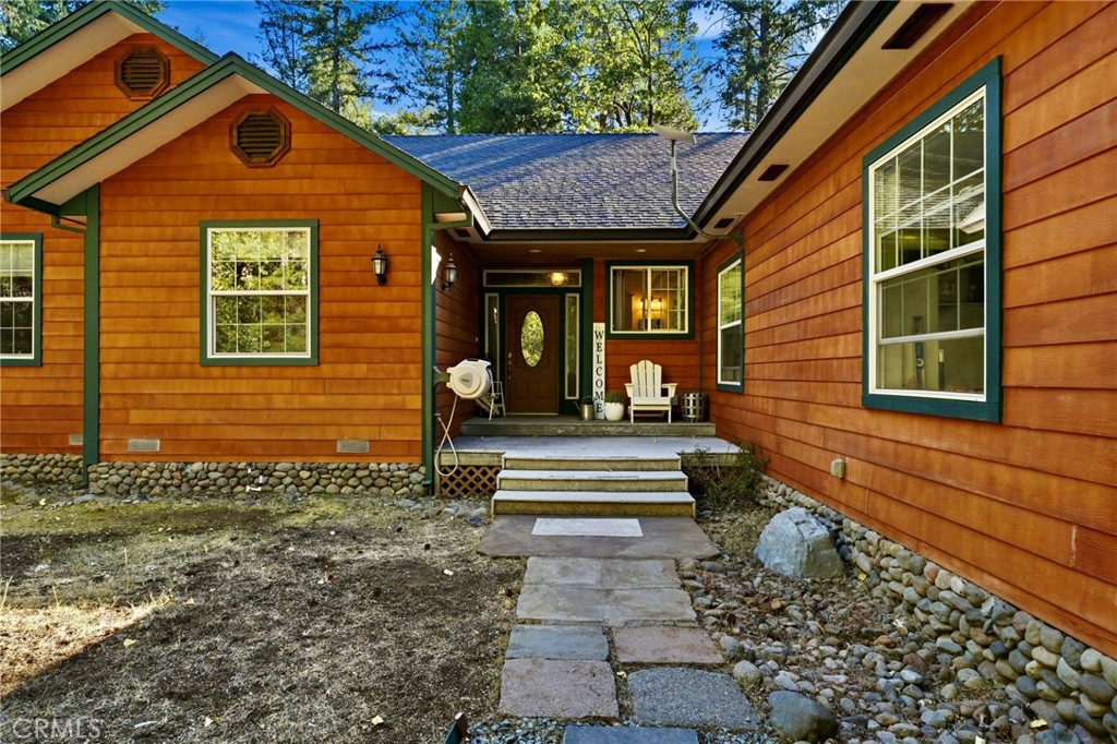 34643 Emigrant Trail Property Photo 3