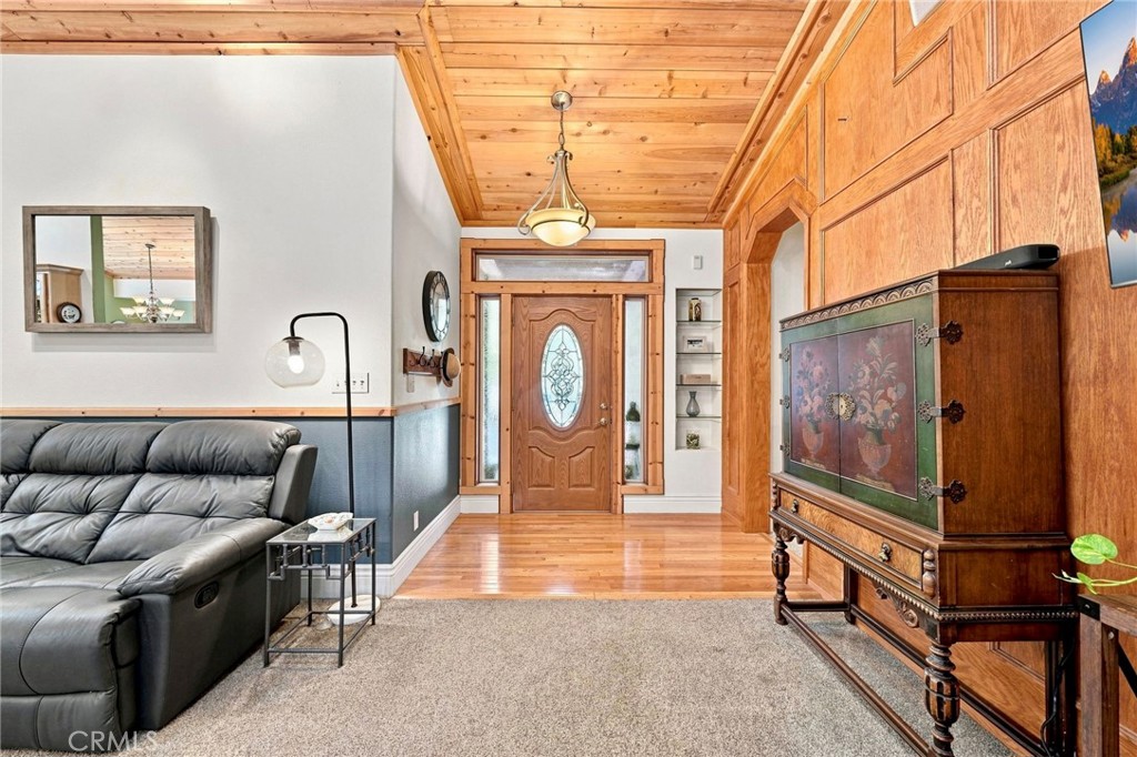 34643 Emigrant Trail Property Photo 10