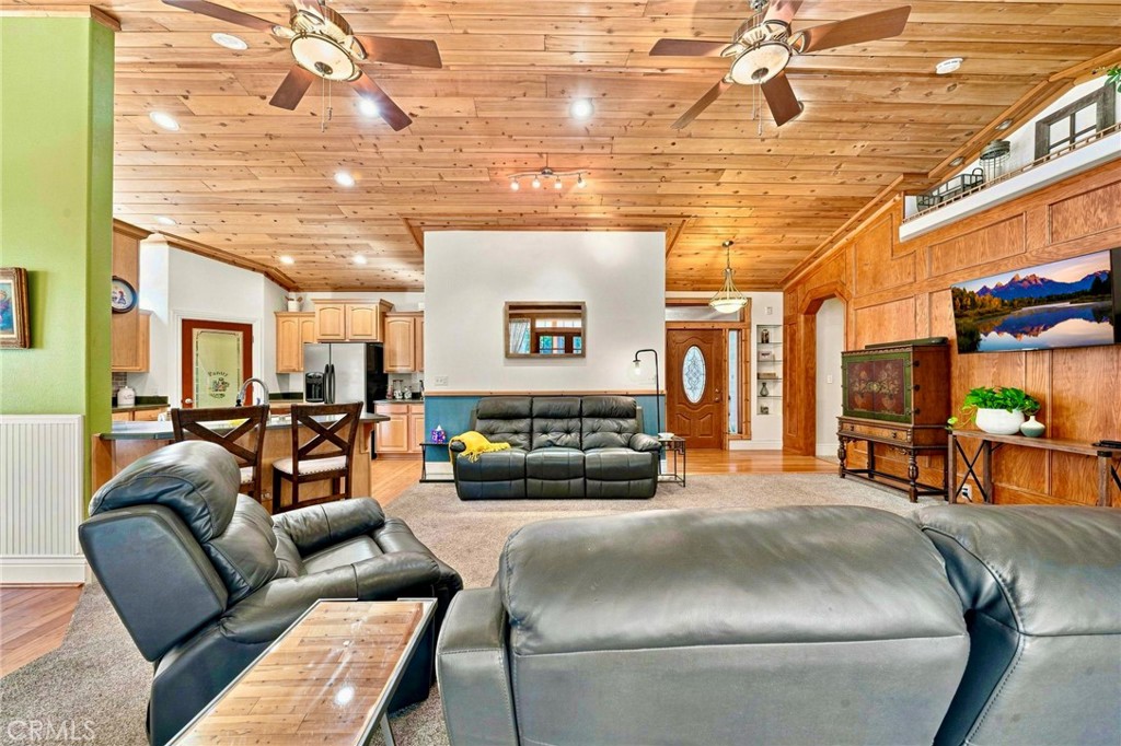 34643 Emigrant Trail Property Photo 15