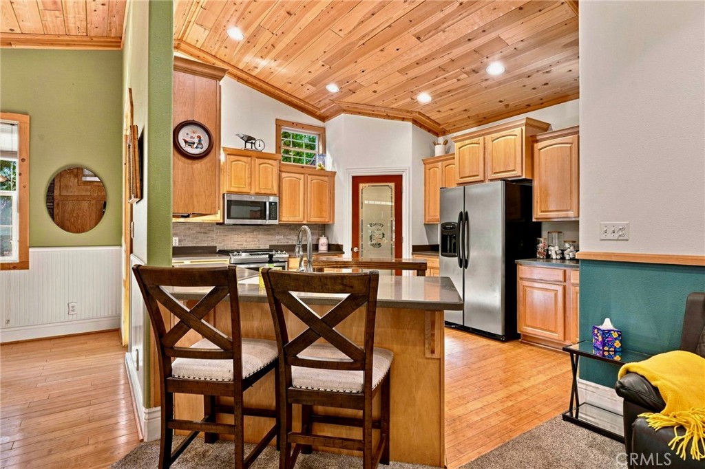 34643 Emigrant Trail Property Photo 18