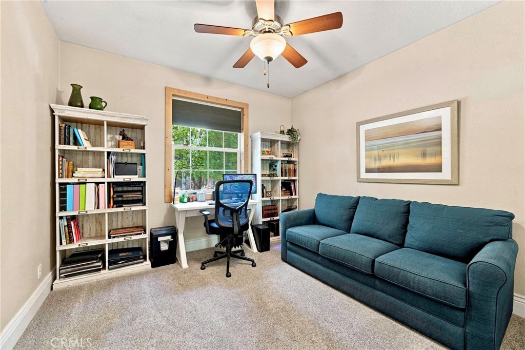34643 Emigrant Trail Property Photo 38