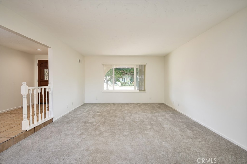 17122 Pleasant Circle Property Photo 5