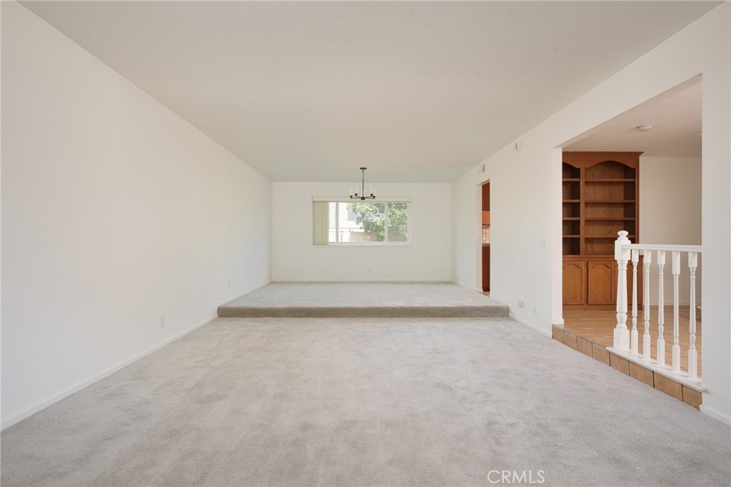17122 Pleasant Circle Property Photo 6