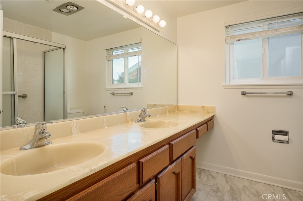 17122 Pleasant Circle Property Photo 18