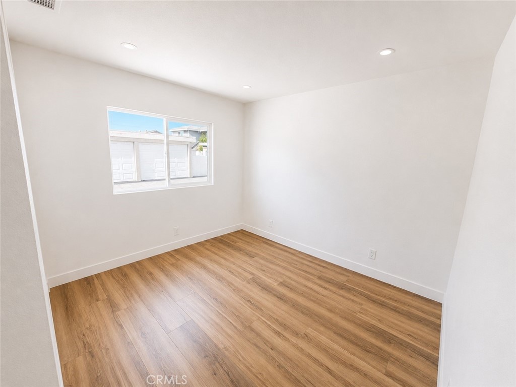 1040 El Camino E Property Photo 2