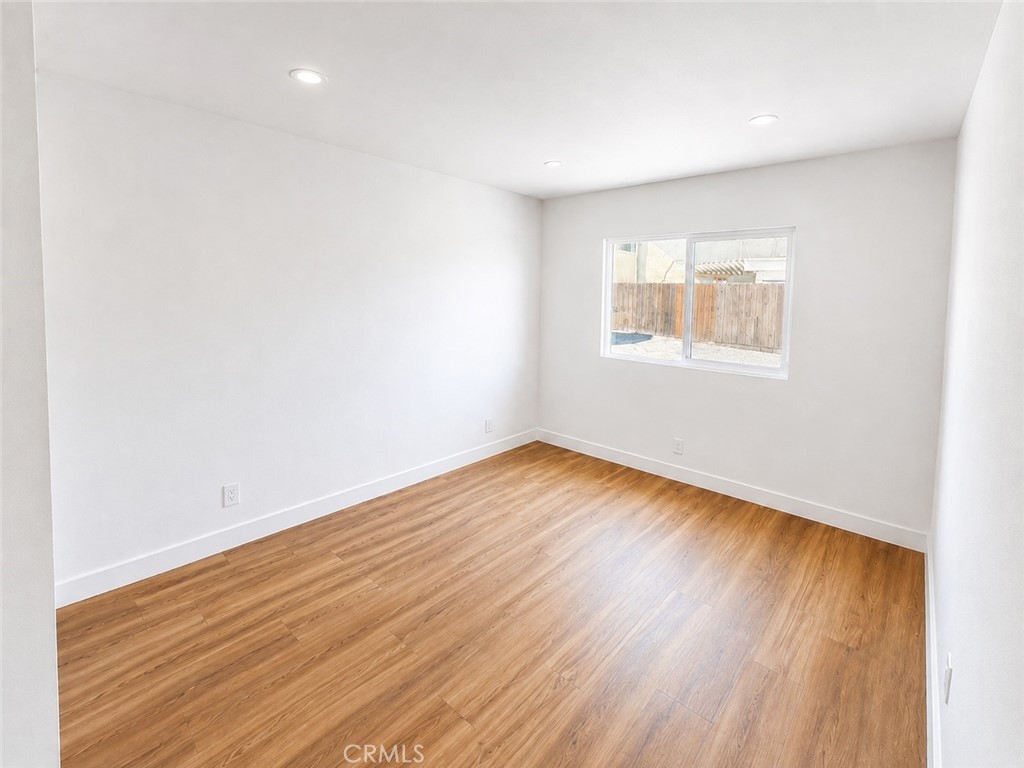 1040 El Camino E Property Photo 4