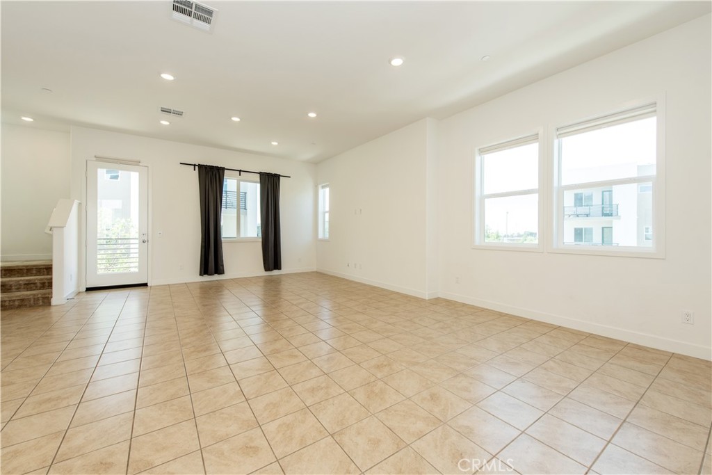258 Sash Property Photo 17