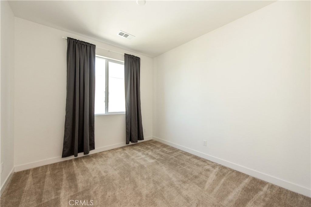 258 Sash Property Photo 25