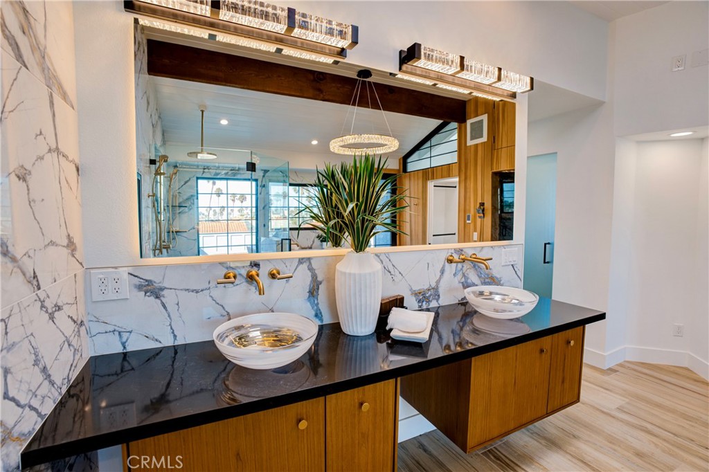 227 18th Street Property Photo 16