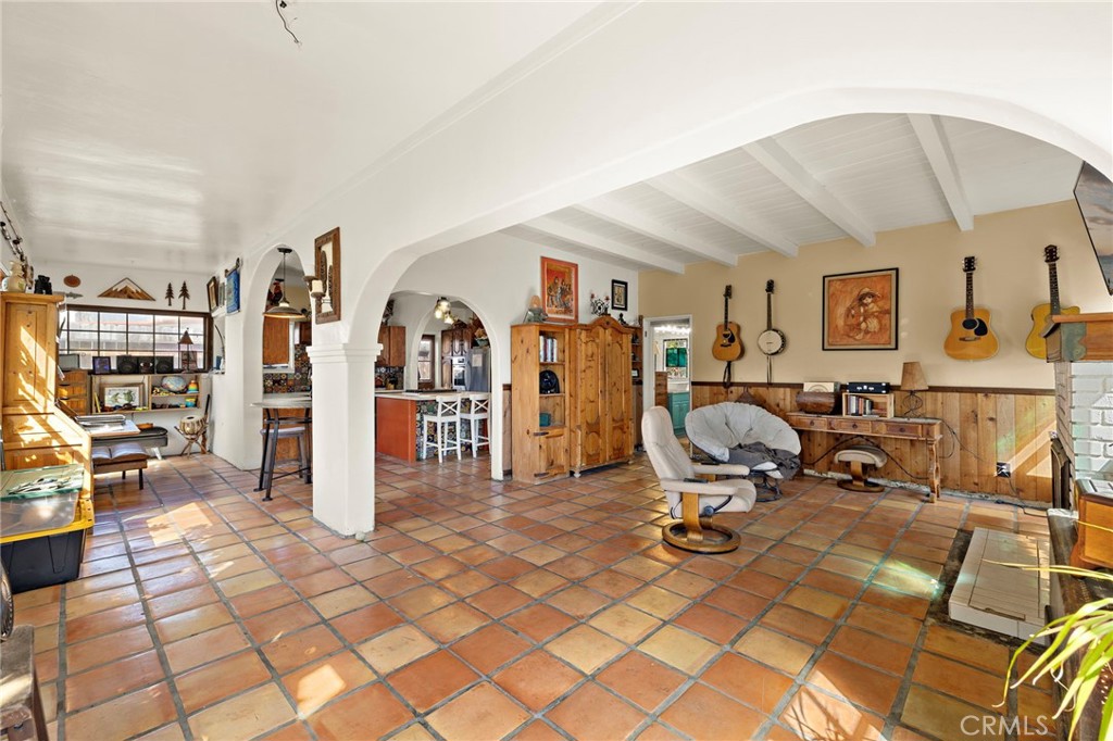 261 Avenida Granada Property Photo 8