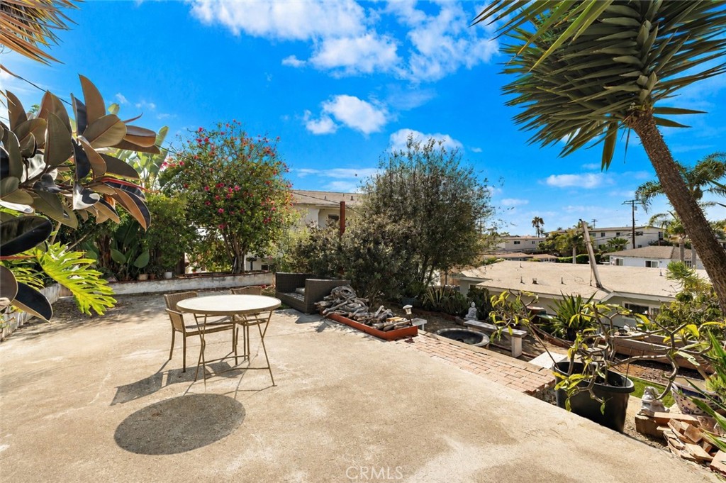 261 Avenida Granada Property Photo 17