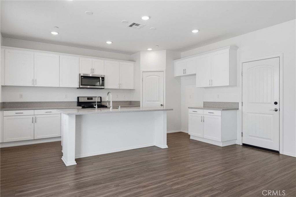 24914 Gossamer Court Property Photo 11