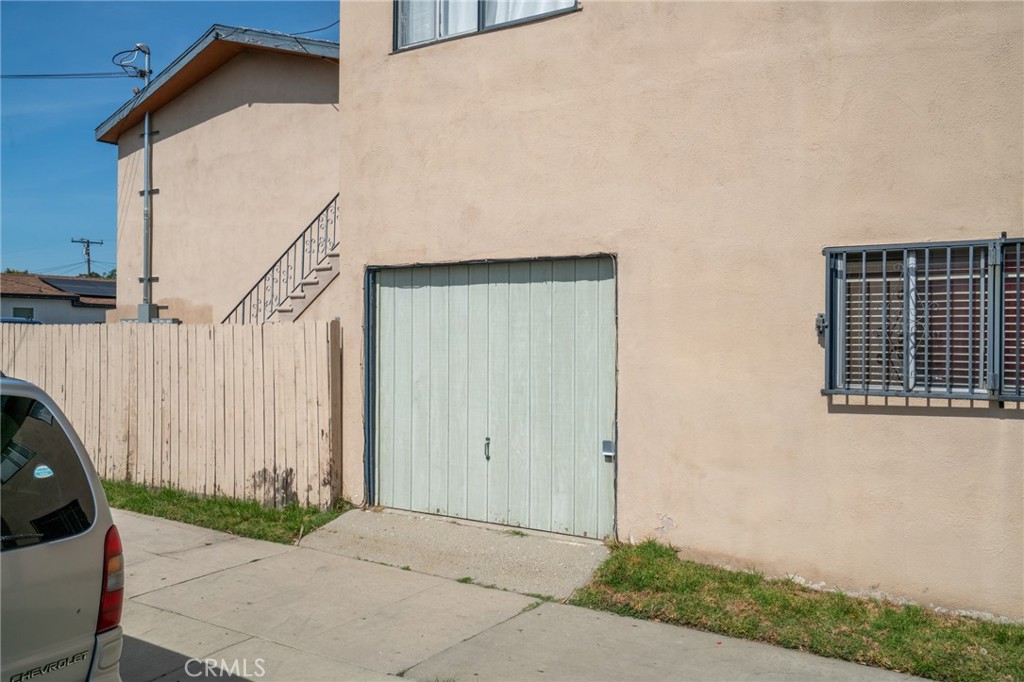 5503 5511 Cherry Avenue Property Photo 10