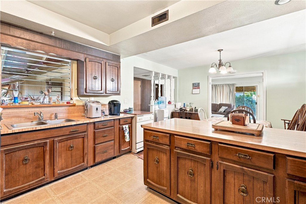 6222 Chickasaw Dr Property Photo 4