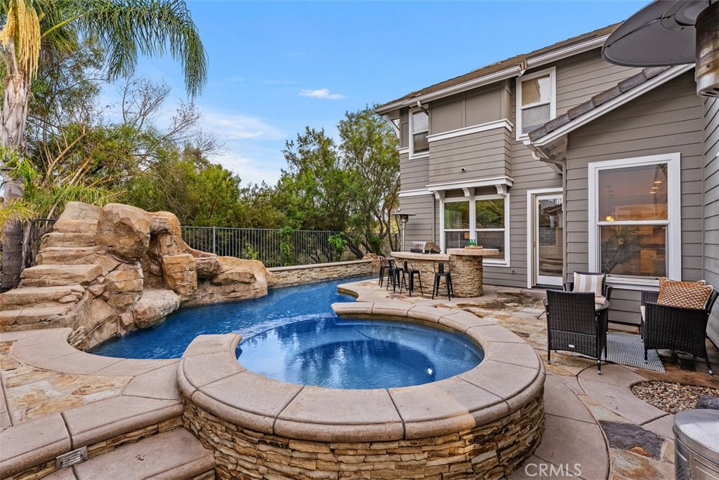 16 Vela Court Property Photo 32