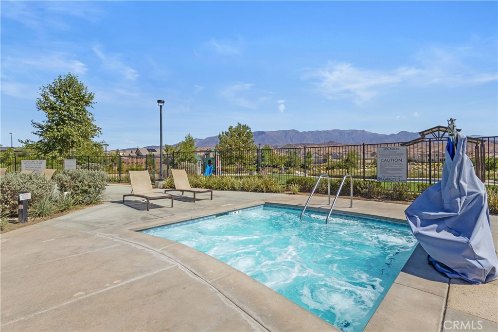 5762 Verde Way Property Photo 8