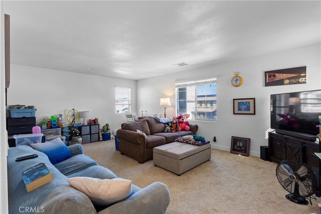 5762 Verde Way Property Photo 10