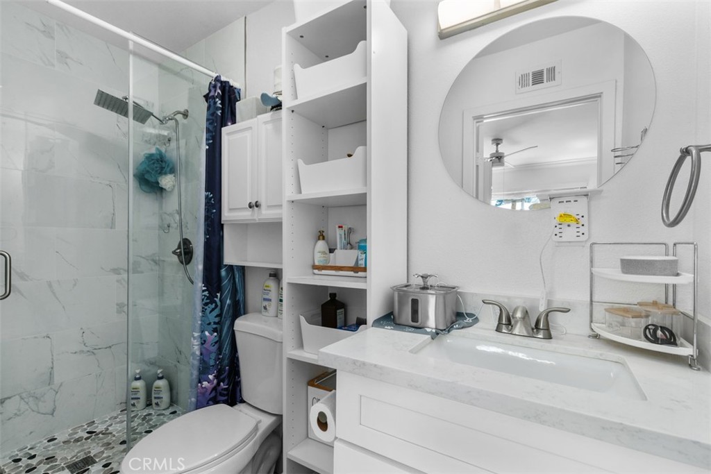2264 E Standish Property Photo 18