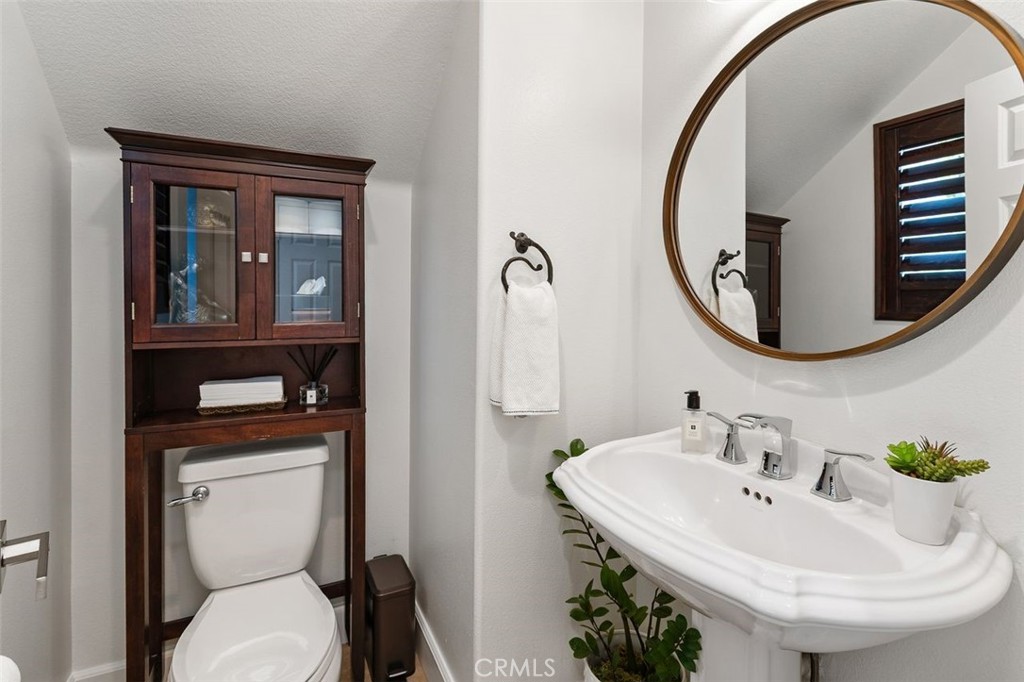 41 Carpenteria Property Photo 16