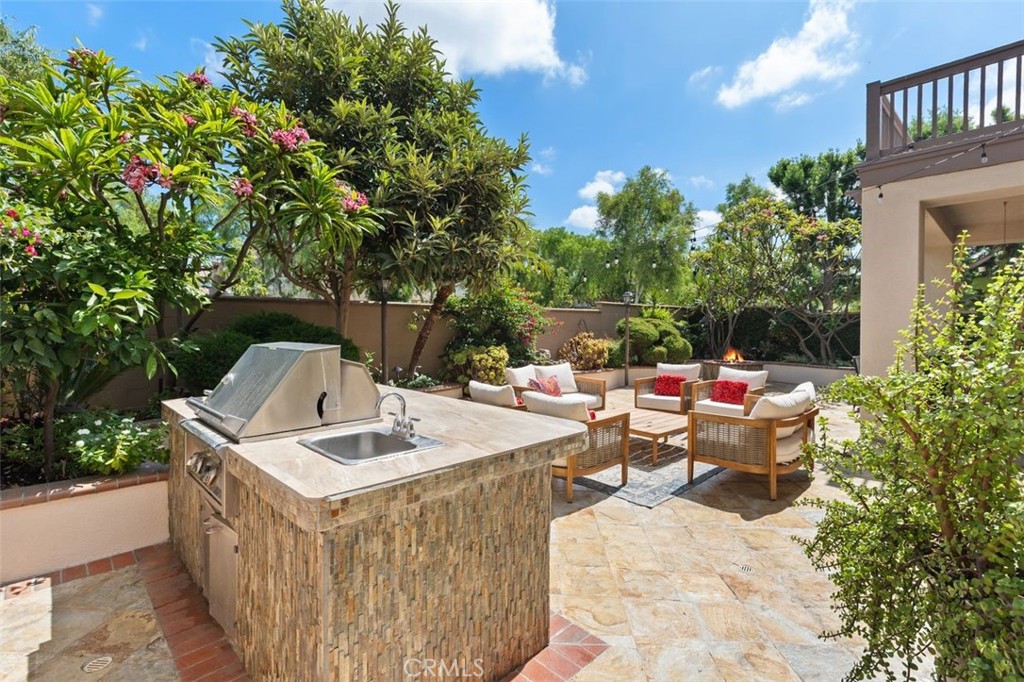 41 Carpenteria Property Photo 18