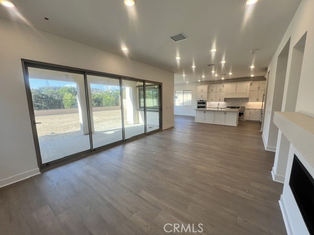 1158 Zen Circle Property Photo 10
