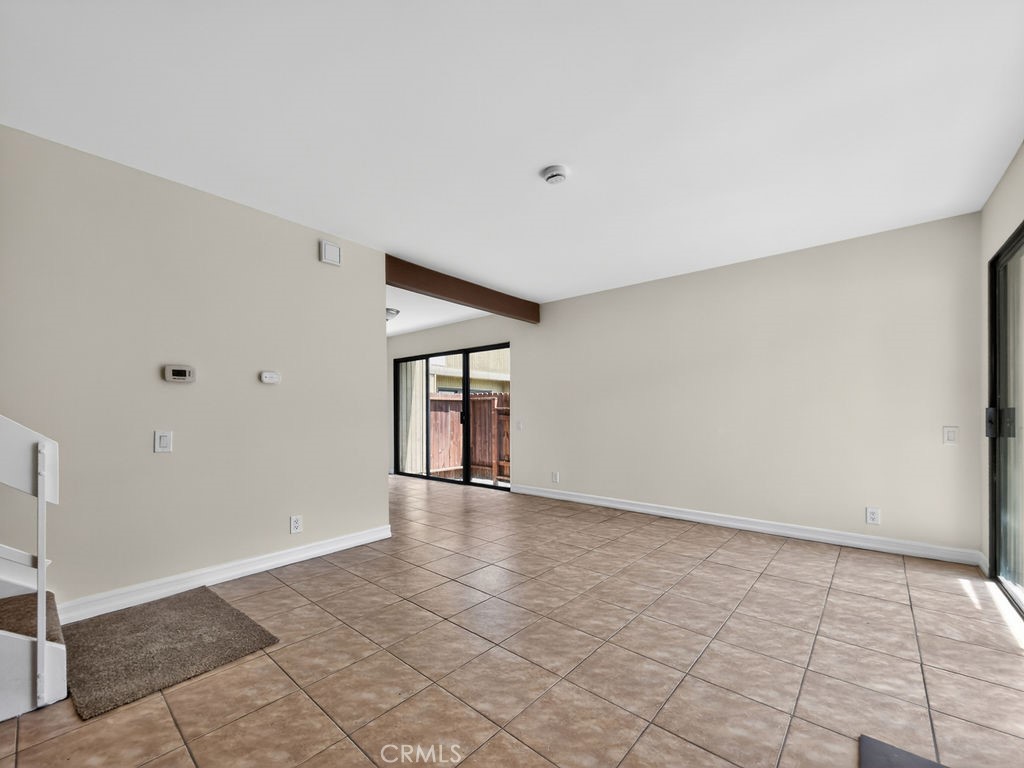 1381 S Walnut 2304 Property Photo 6