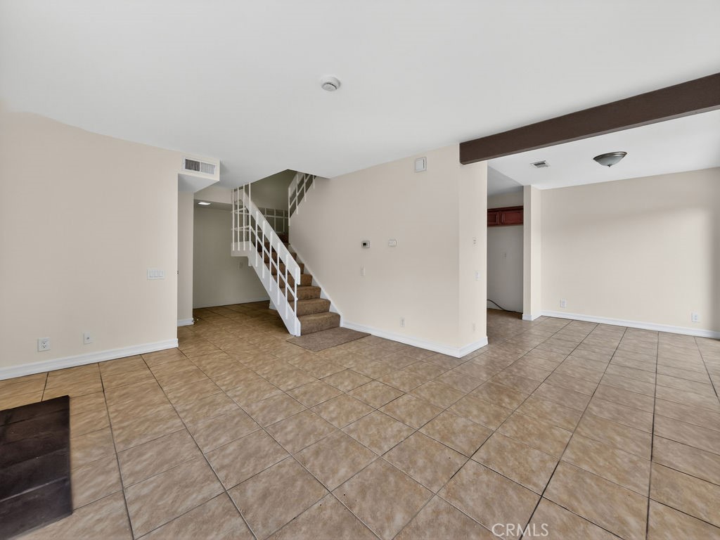 1381 S Walnut 2304 Property Photo 8