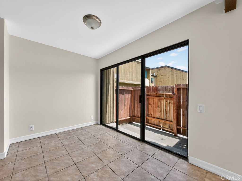 1381 S Walnut 2304 Property Photo 9