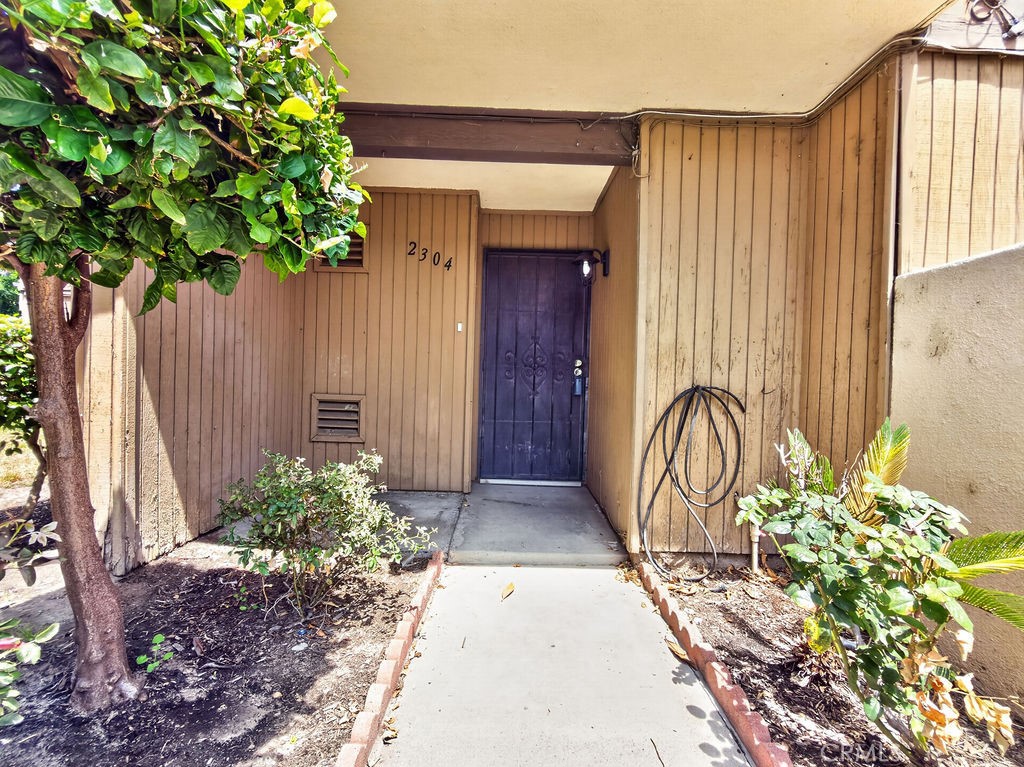 1381 S Walnut 2304 Property Photo 23