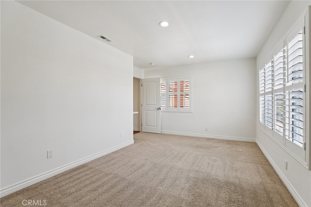 14391 Gibraltar Property Photo 21